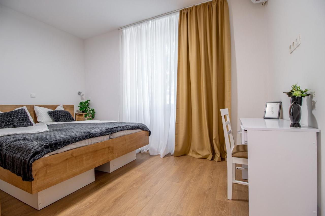 Apartments Euphoria East Рийека Екстериор снимка