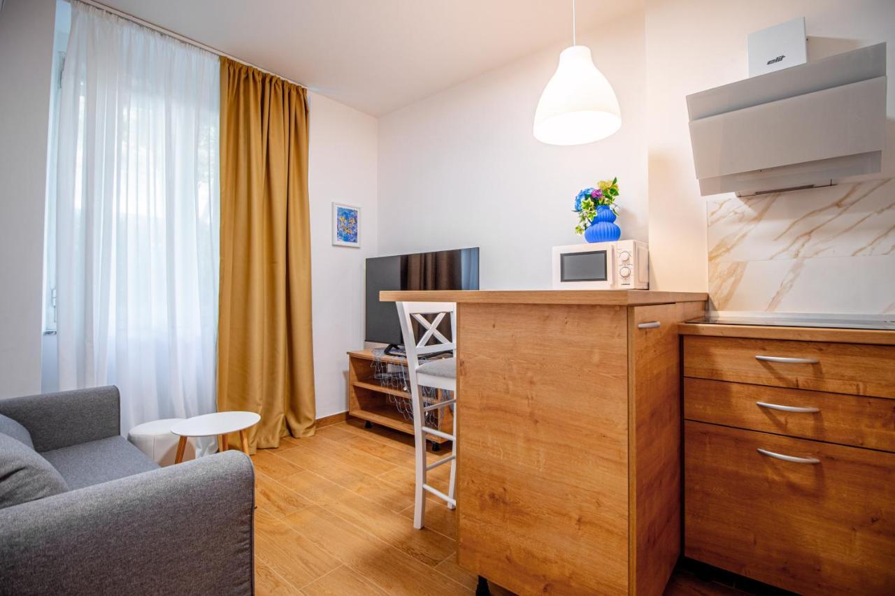 Apartments Euphoria East Рийека Екстериор снимка